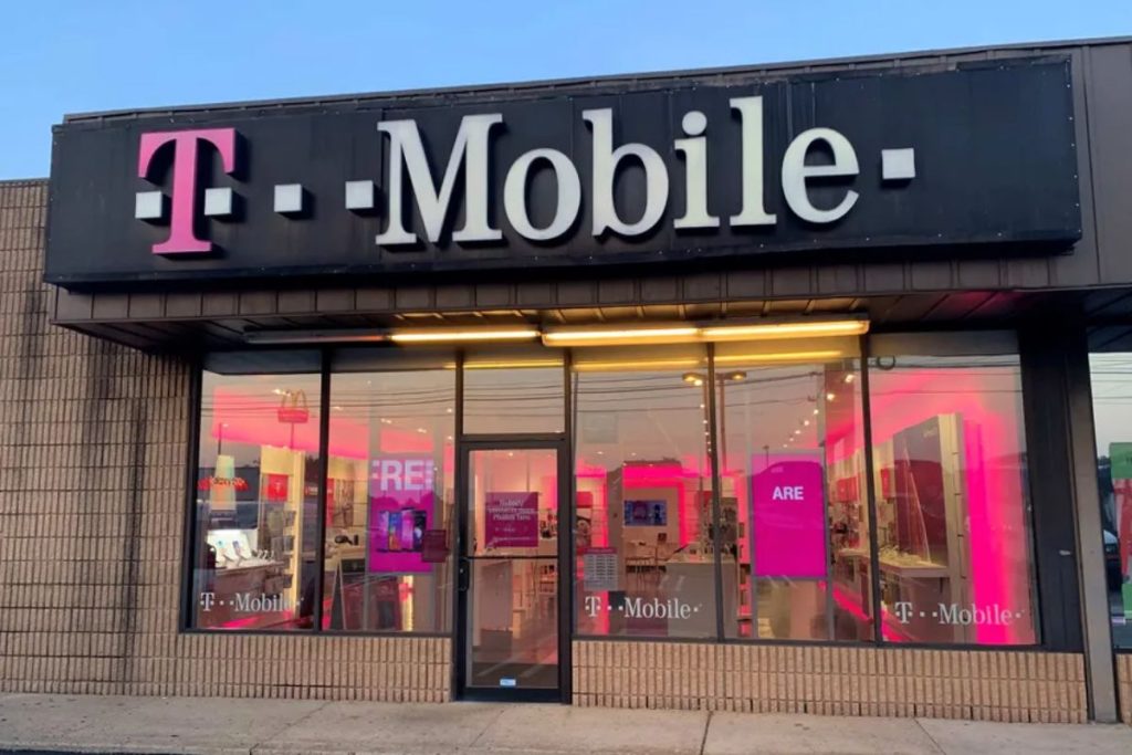 T-Mobile - Mobile Operator Store in the US